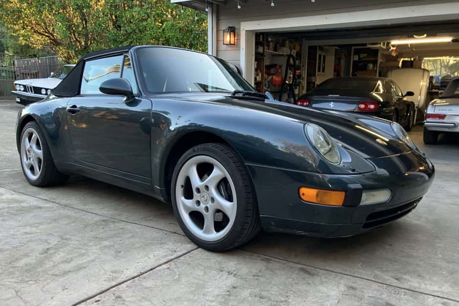 1995 Porsche 993 911 Carrera sold for $51,500