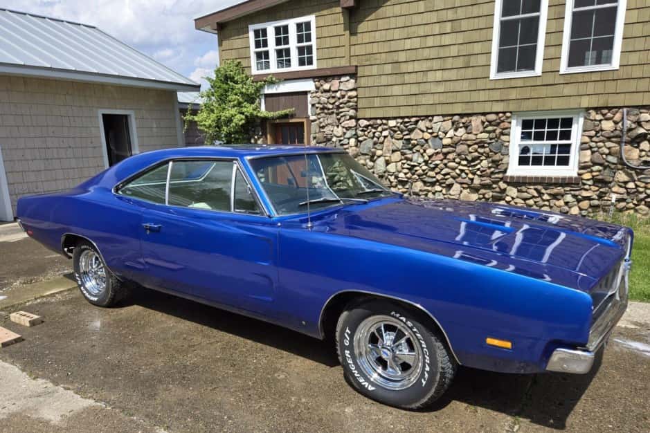 1969 Dodge Charger sold for $41,500