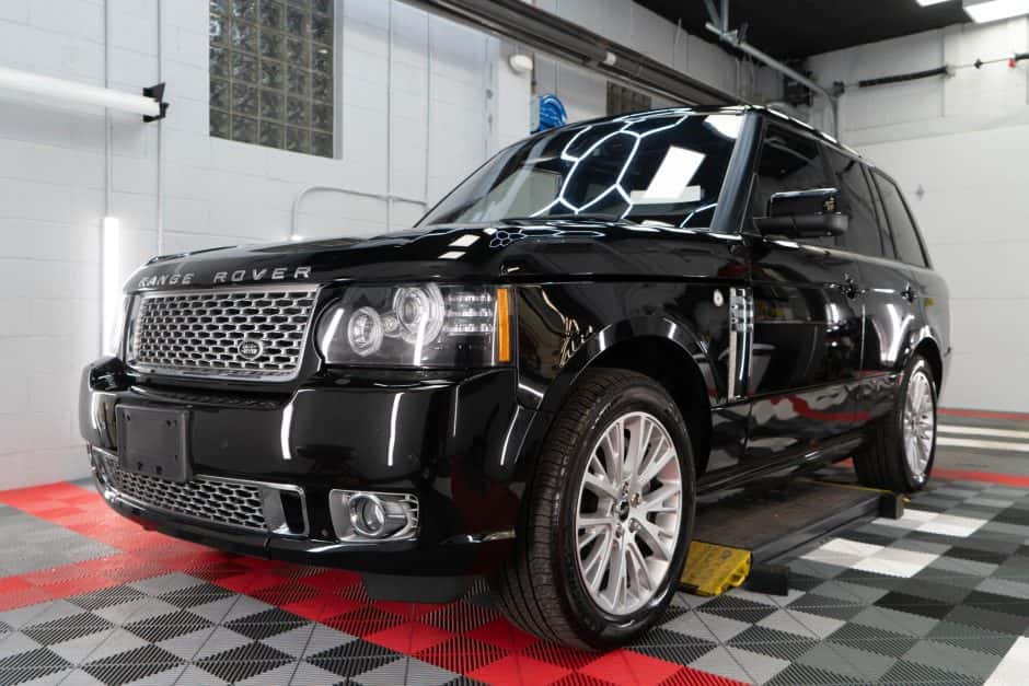 2012 Land Rover Range Rover L322 sold for $29,992