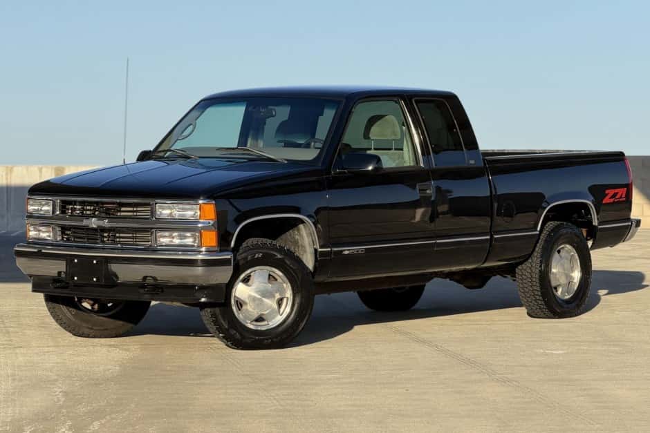 1998 Chevrolet C/K GMT400 (1988-2002) sold for $14,500