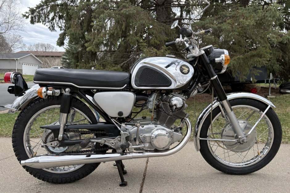 1967 Honda Dream, CB77 Super Hawk, & CL77 Scrambler sold for $6,200