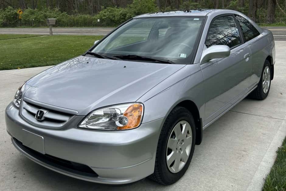2001 Honda Civic (2001-2005) sold for $12,750