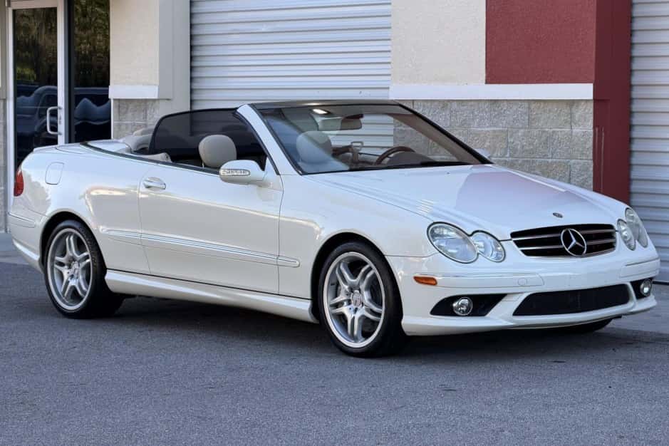 2009 Mercedes-Benz C209/A209 CLK-Class (Non-AMG) sold for $10,250
