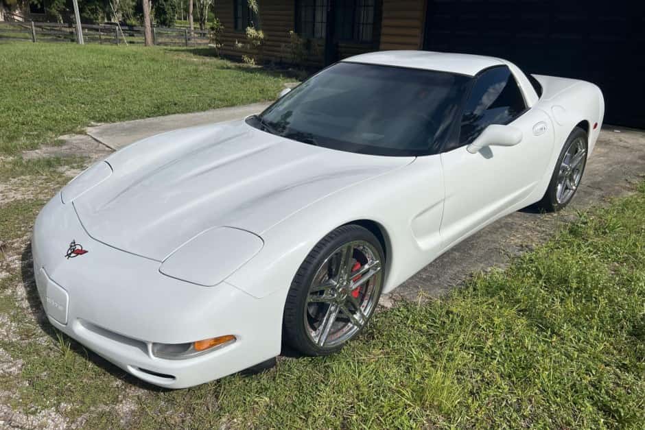 2000 Chevrolet Corvette C5 Coupe sold for $25,750