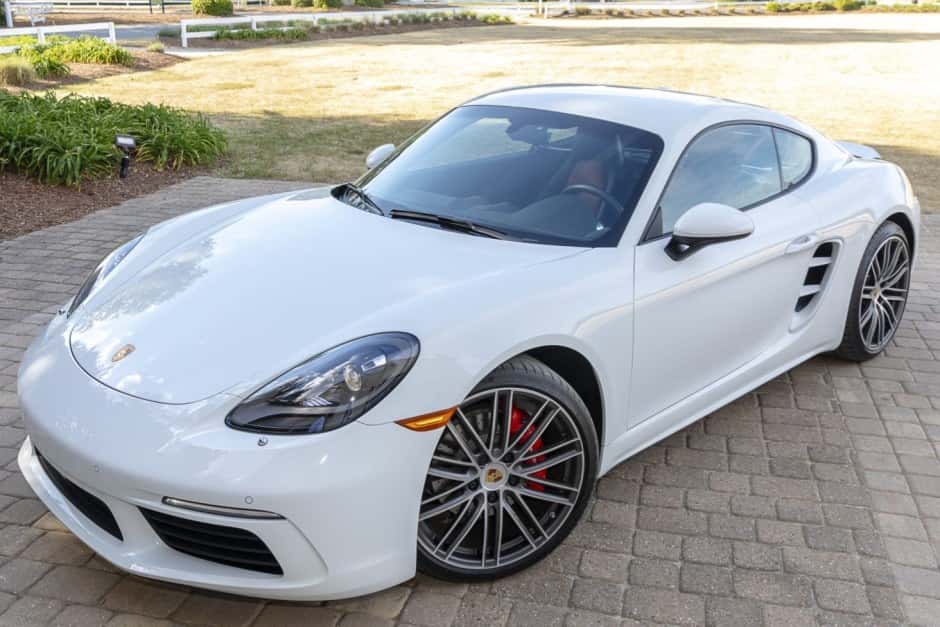 2023 Porsche 982 718 Cayman sold for $60,500
