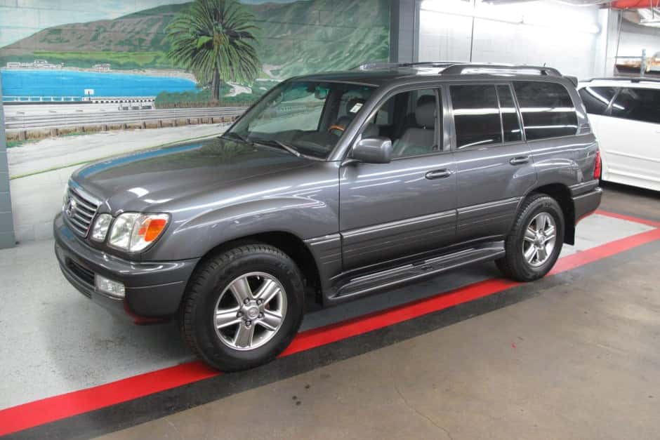 2007 Lexus LX470 sold for $18,250