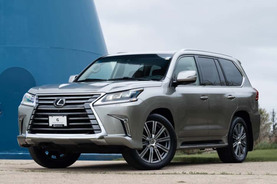 2016 Lexus LX570 sold for $49,250