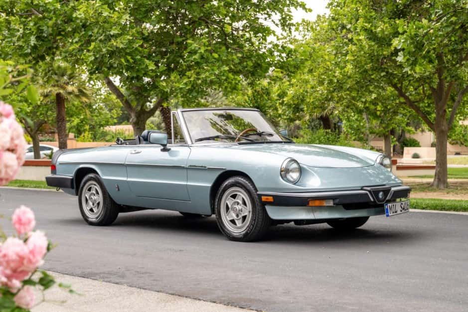 1983 Alfa Romeo 105/115 Spider Series 3 sold for $8,200