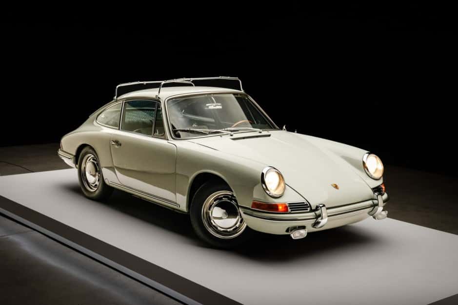 1965 Porsche SWB 911 (1965-1968) sold for $158,000