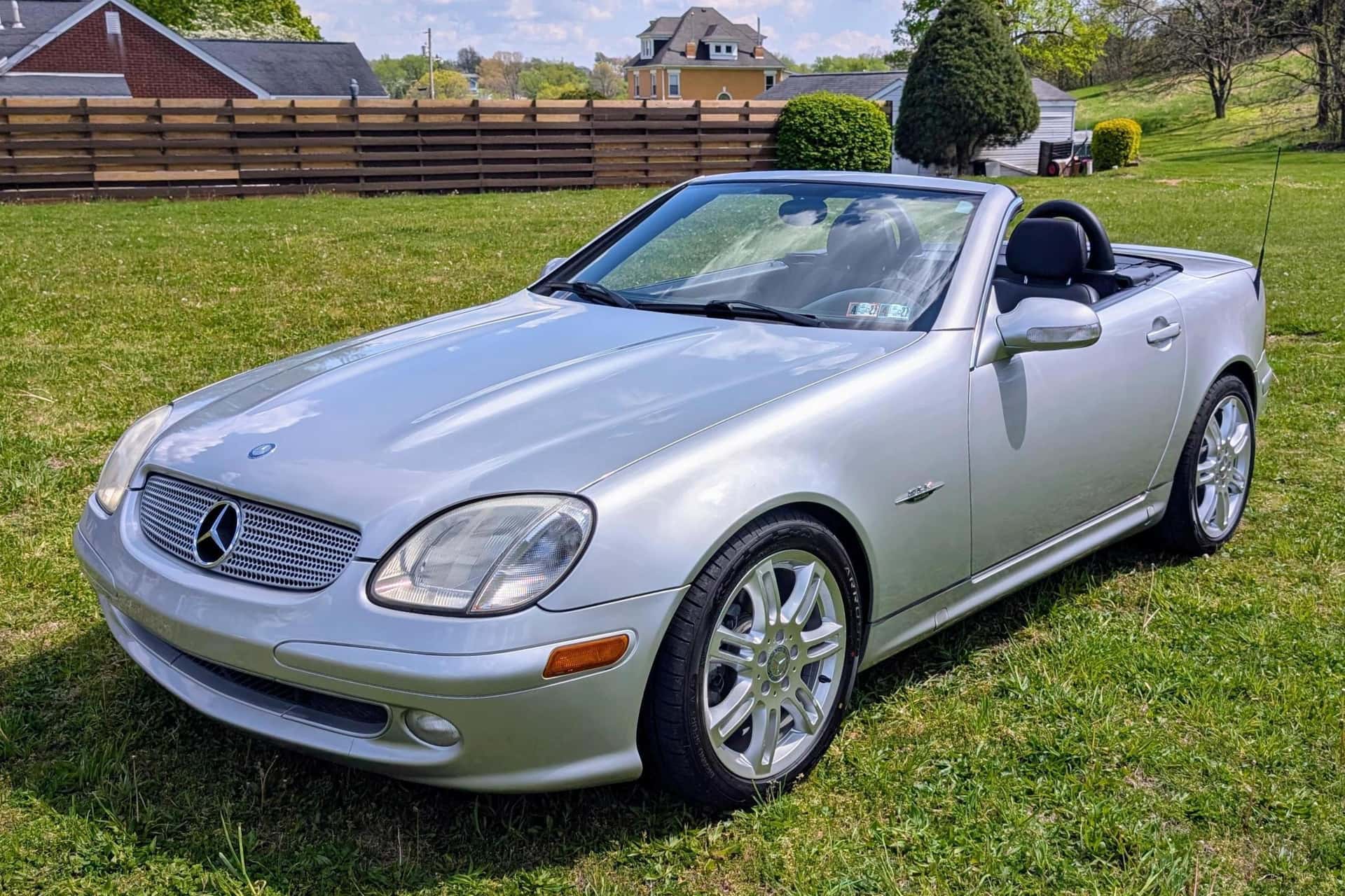 2004 Mercedes-Benz SLK-Class sold for $6,333