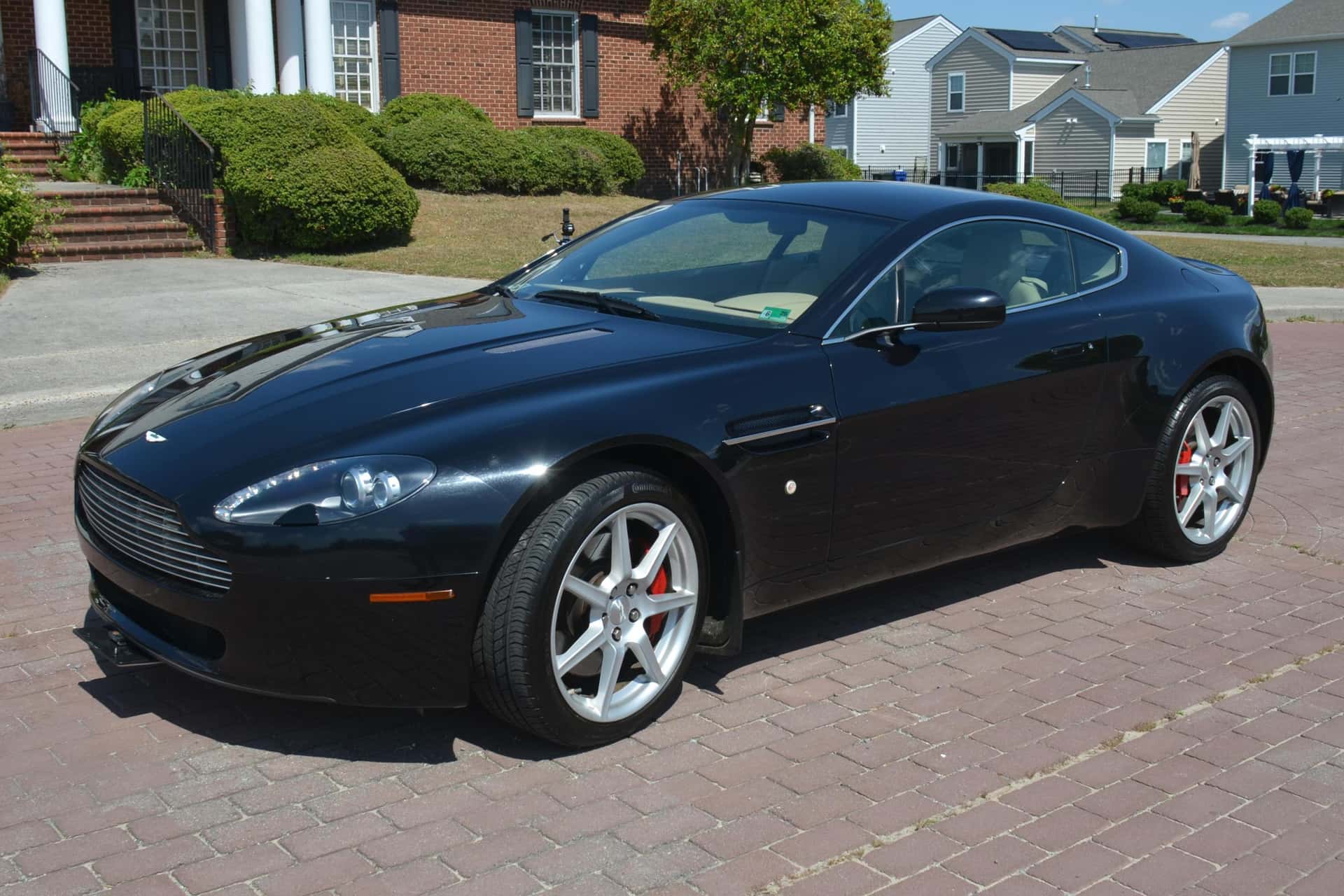 2008 Aston Martin Vantage sold for $40,000