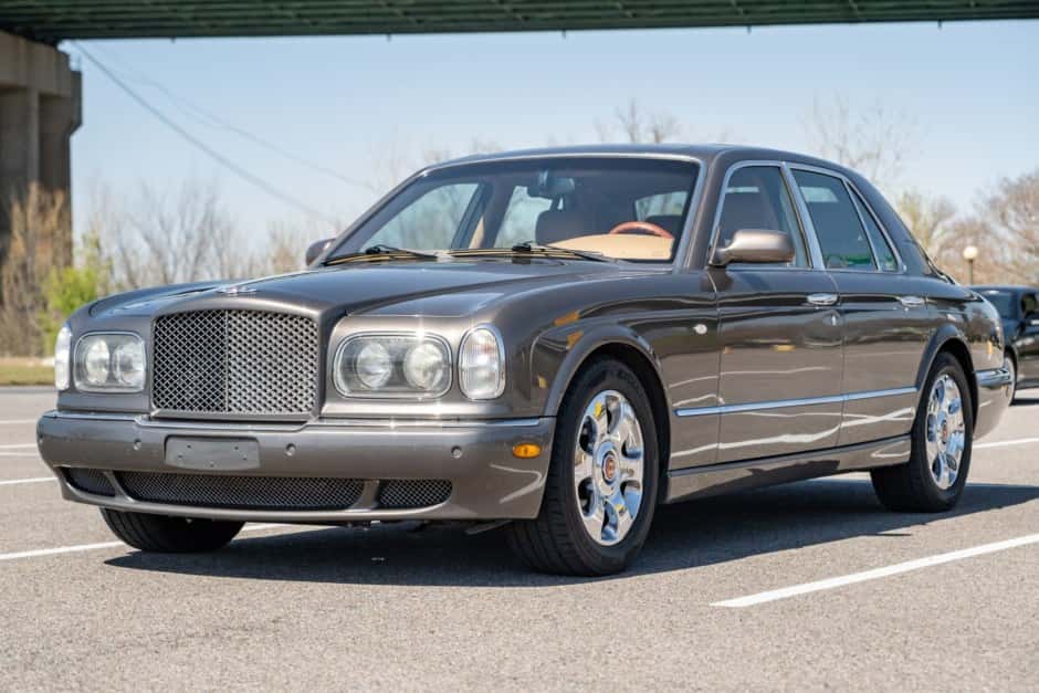 2004 Bentley Arnage sold for $15,000