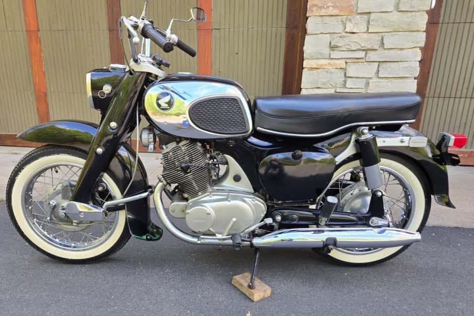 1966 Honda Dream, CB77 Super Hawk, & CL77 Scrambler sold for $3,000
