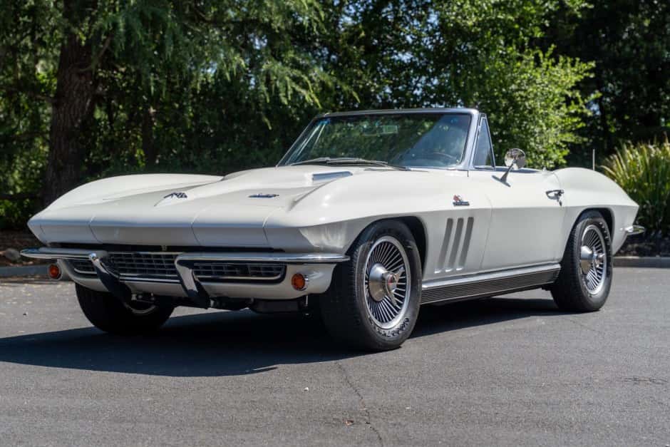 1966 Chevrolet Corvette C2 (1966) sold for $76,500