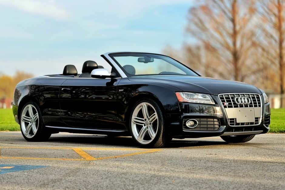 2010 Audi S5 sold for $12,250