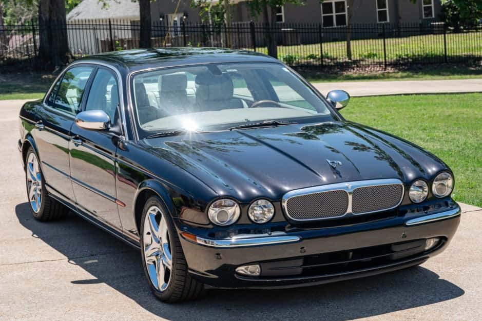2005 Jaguar X350/X356/X358 XJ (2004-2009) sold for $5,400