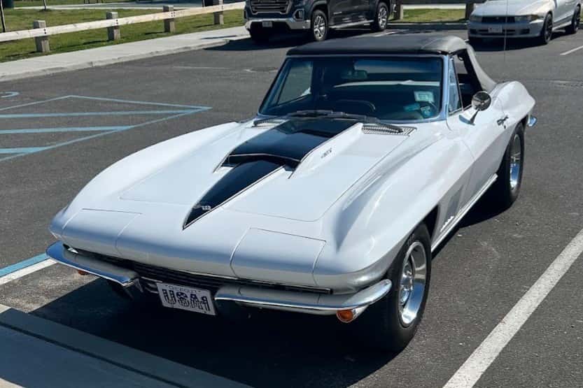 1967 Chevrolet Corvette C2 (1967) sold for $55,500