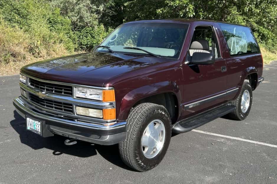 1997 Chevrolet Tahoe GMT400 sold for $8,900