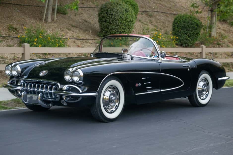 1960 Chevrolet Corvette C1 (1958-1960) sold for $82,000