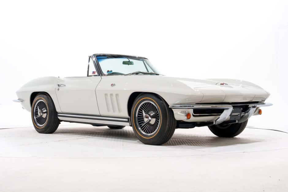 1965 Chevrolet Corvette C2 (1965) sold for $120,000