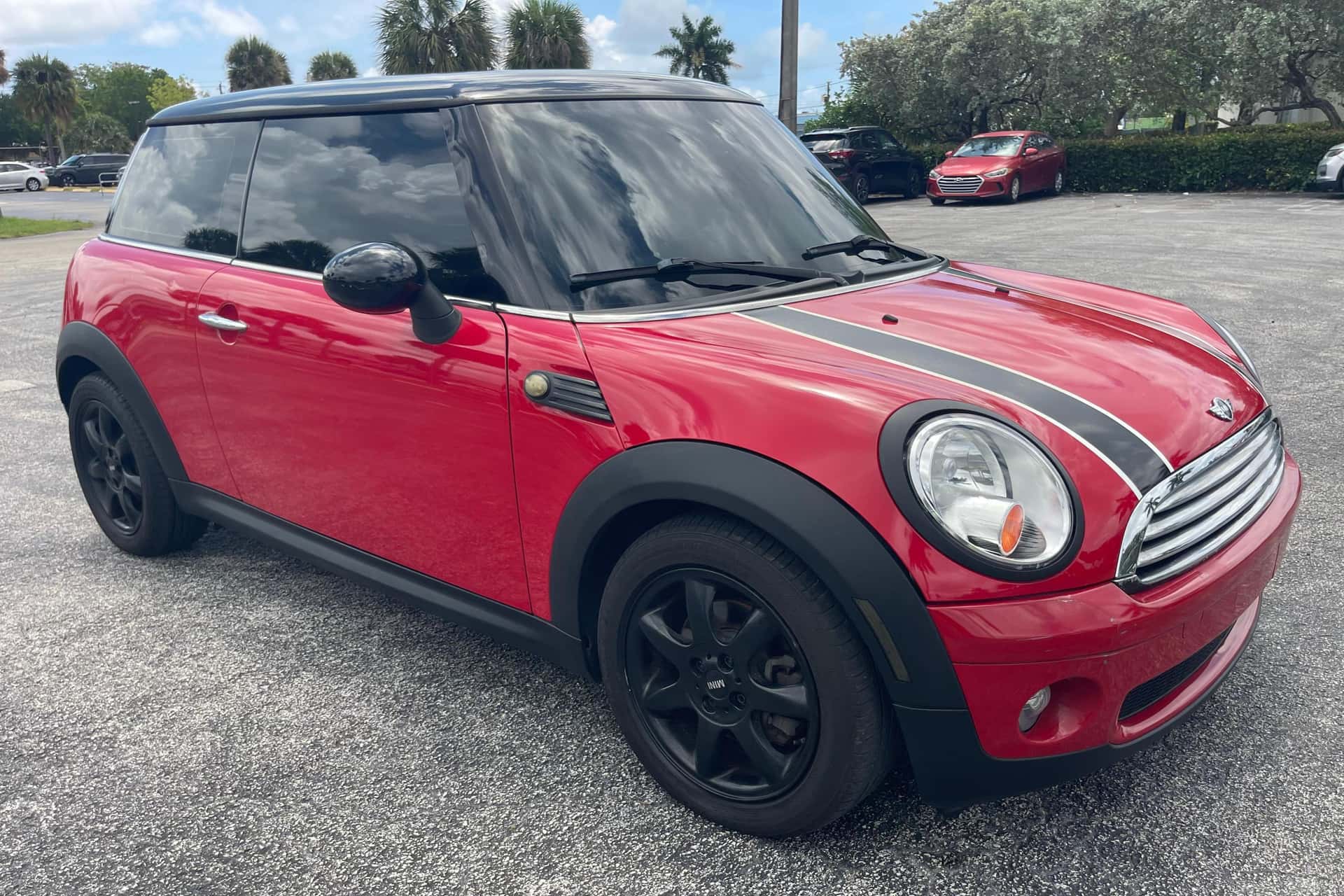 2010 MINI Cooper sold for $3,433