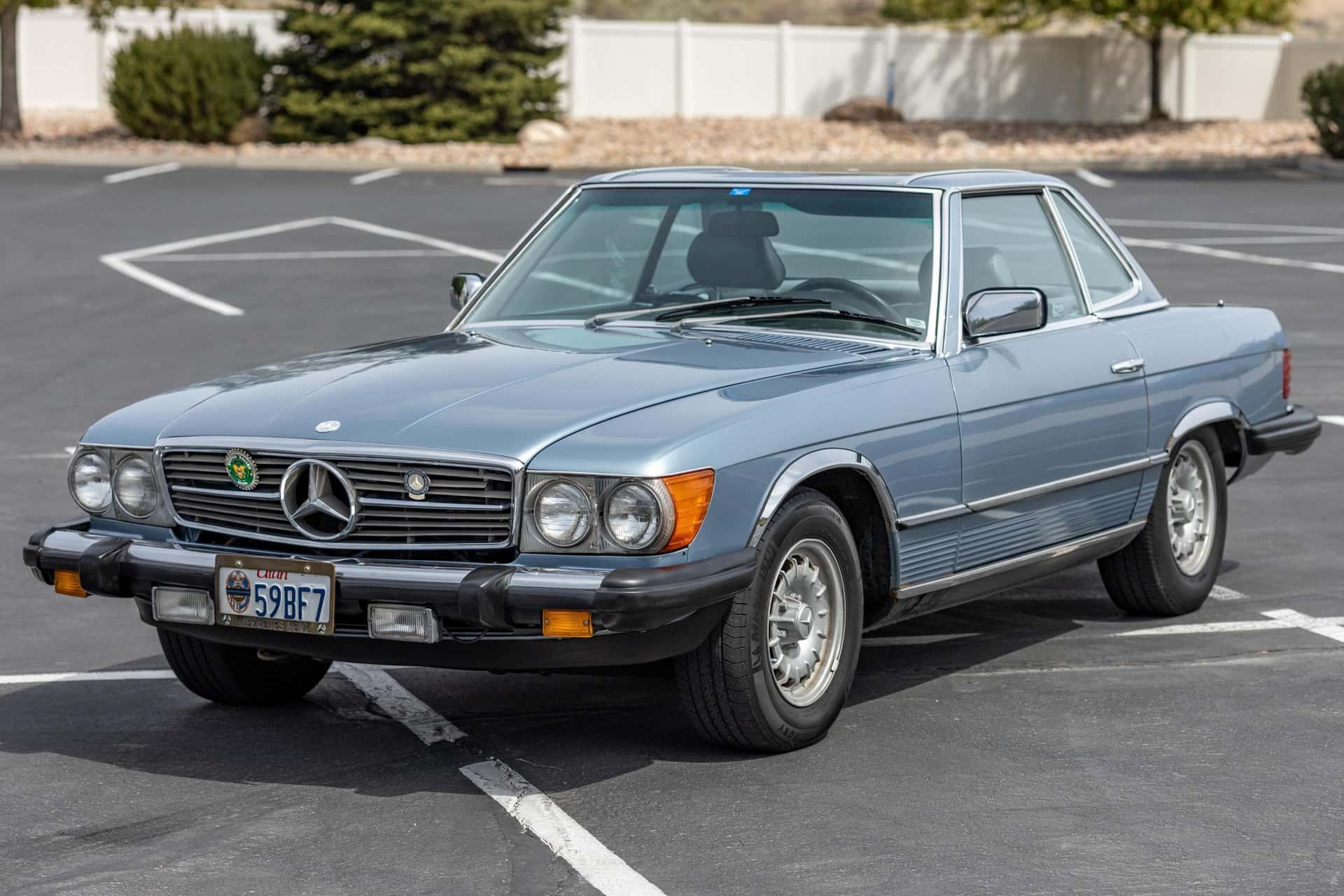 1985 Mercedes-Benz R107 SL sold for $6,500