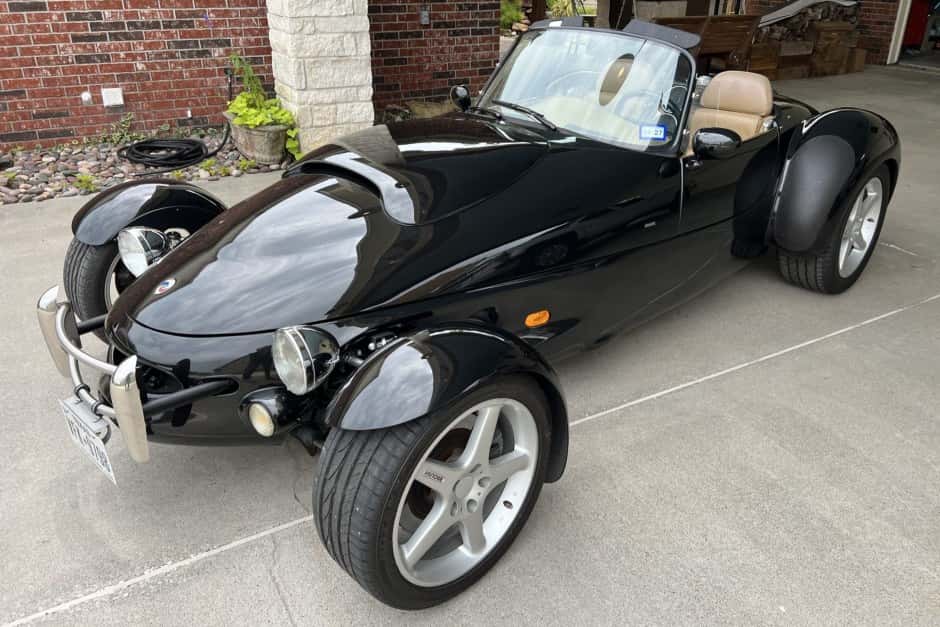 1997 Panoz Roadster sold for $39,250