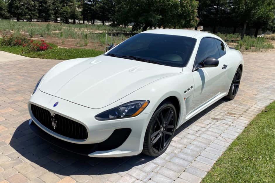 2013 Maserati GranTurismo sold for $32,000