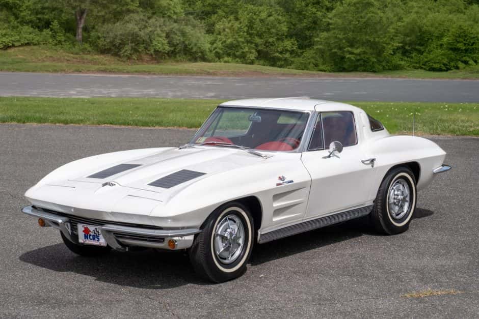 1963 Chevrolet Corvette C2 (1963) sold for $205,000