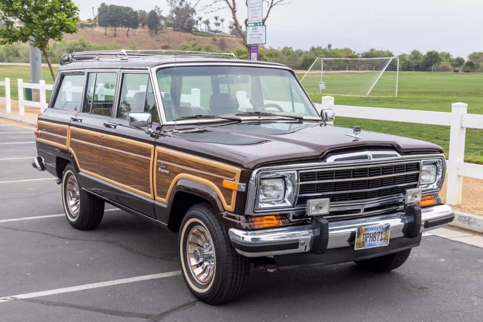 1986 Jeep SJ Grand Wagoneer sold for $73,000