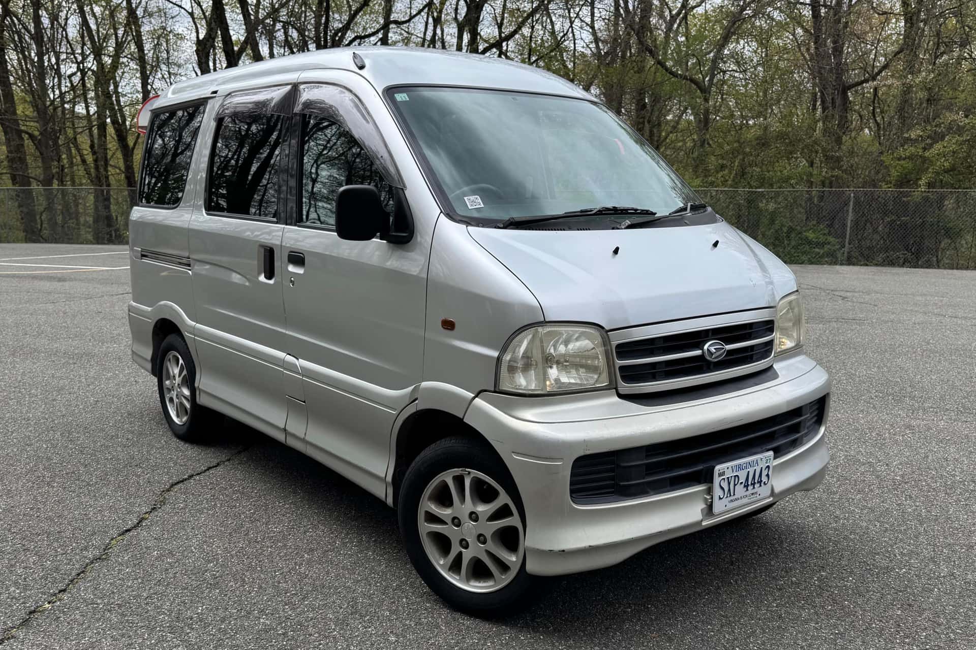 2000 Daihatsu Atrai sold for $4,600