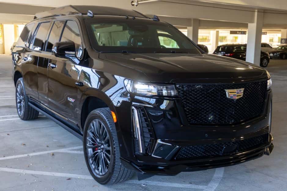 2023 Cadillac Escalade T1XL (2021+) sold for $154,000