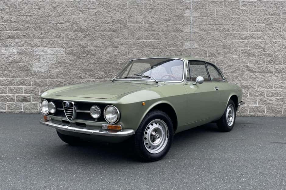 1974 Alfa Romeo 105/115 Series Coupe sold for $42,000