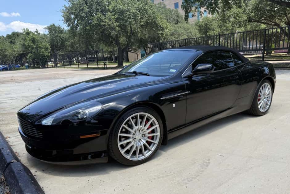 2006 Aston Martin DB9 sold for $38,257
