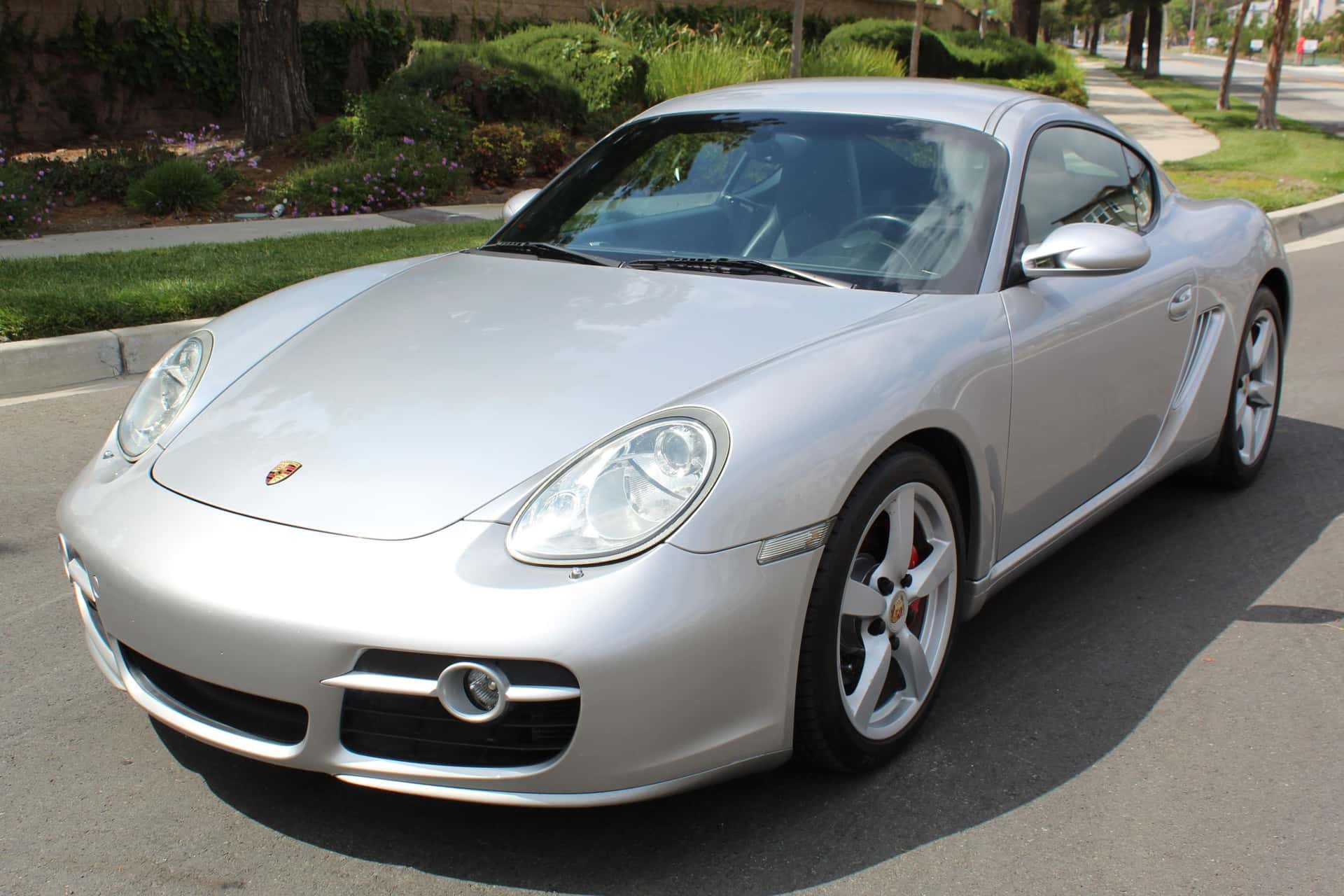 2006 Porsche 987 Cayman sold for $24,500