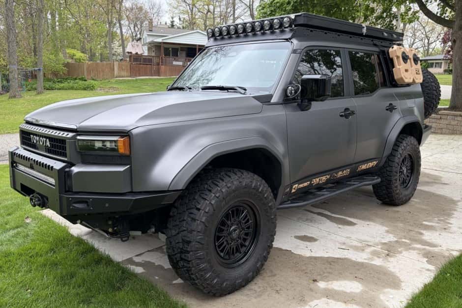 2025 Toyota Land Cruiser J250 sold for $73,500
