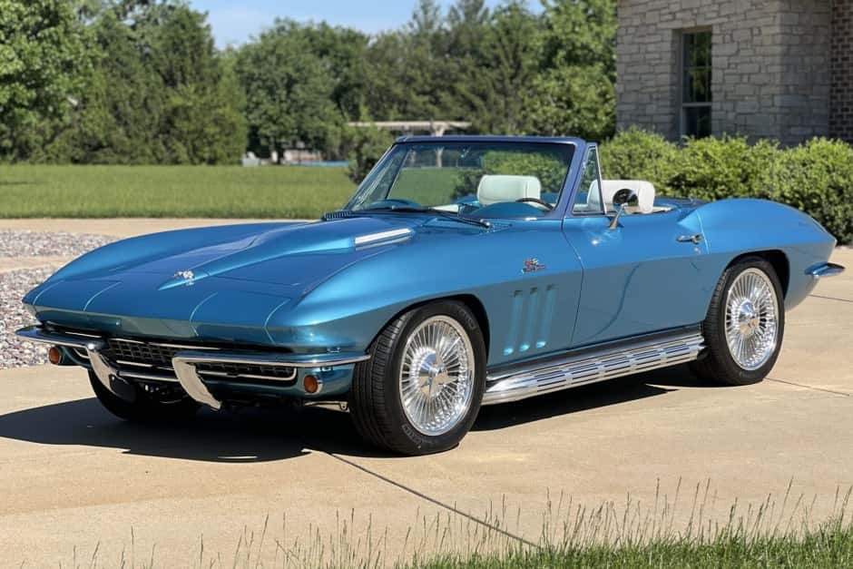 1965 Chevrolet Corvette C2 (1965) sold for $145,000