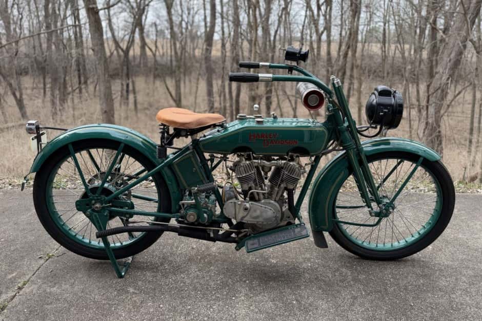 1922 Harley-Davidson  sold for $26,250