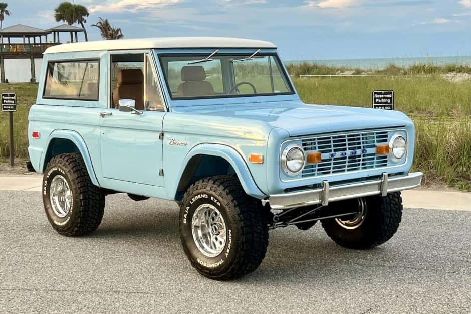1973 Ford Bronco U13/U14/U15 1966-1977 sold for $136,000