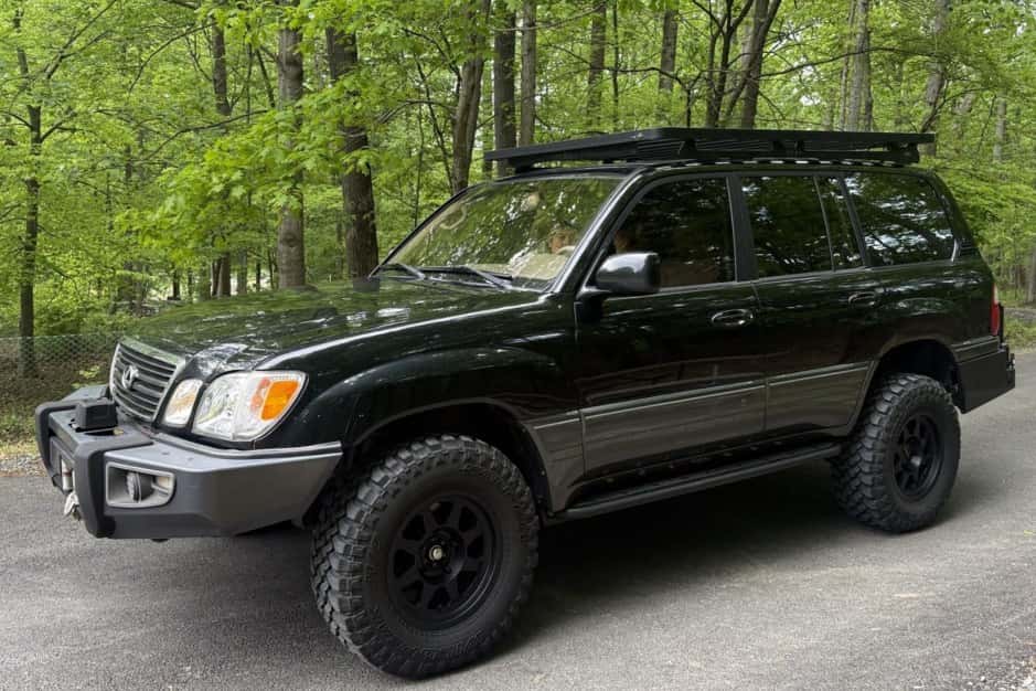 2002 Lexus LX470 sold for $14,500