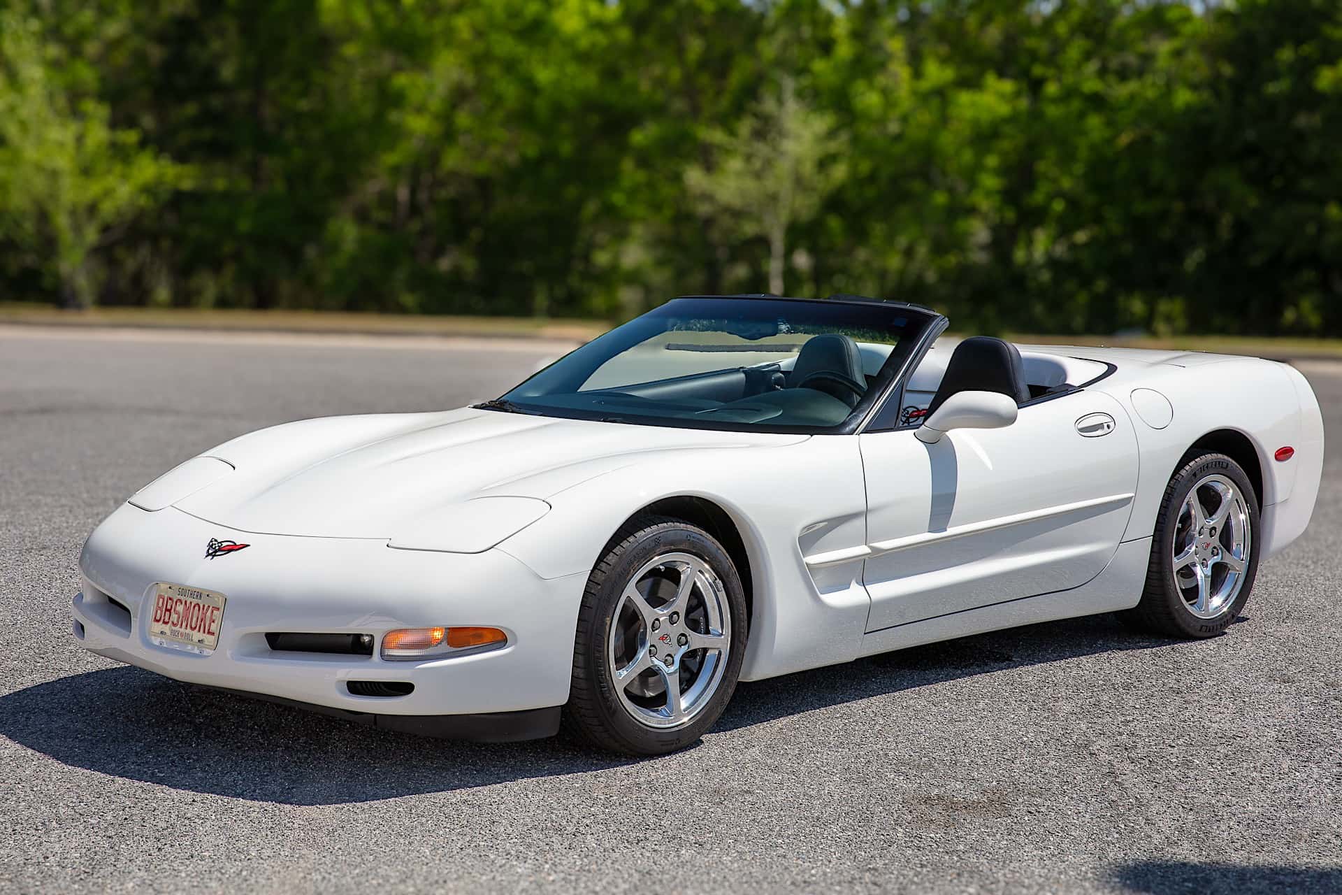 2001 Chevrolet Corvette sold for $18,500