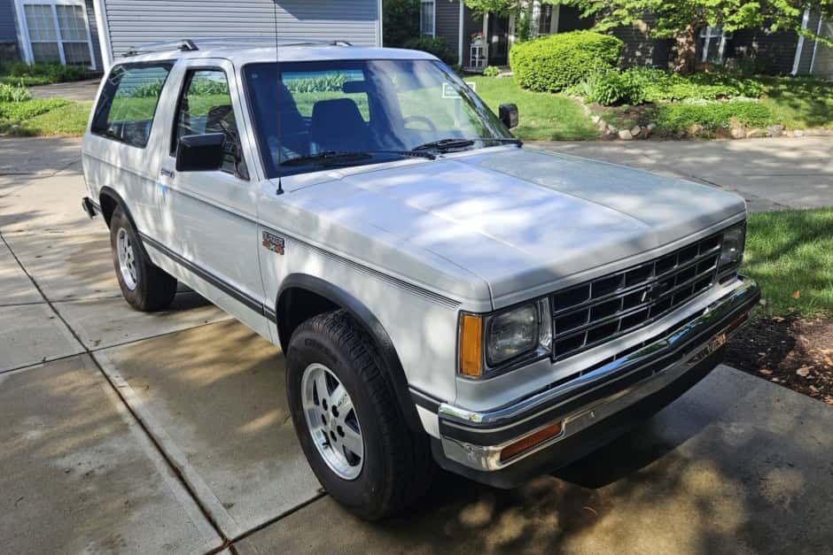 1987 Chevrolet S-10 Blazer 1982-1994 sold for $5,200