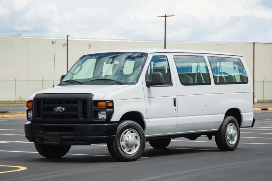 2013 Ford Econoline Van sold for $8,754