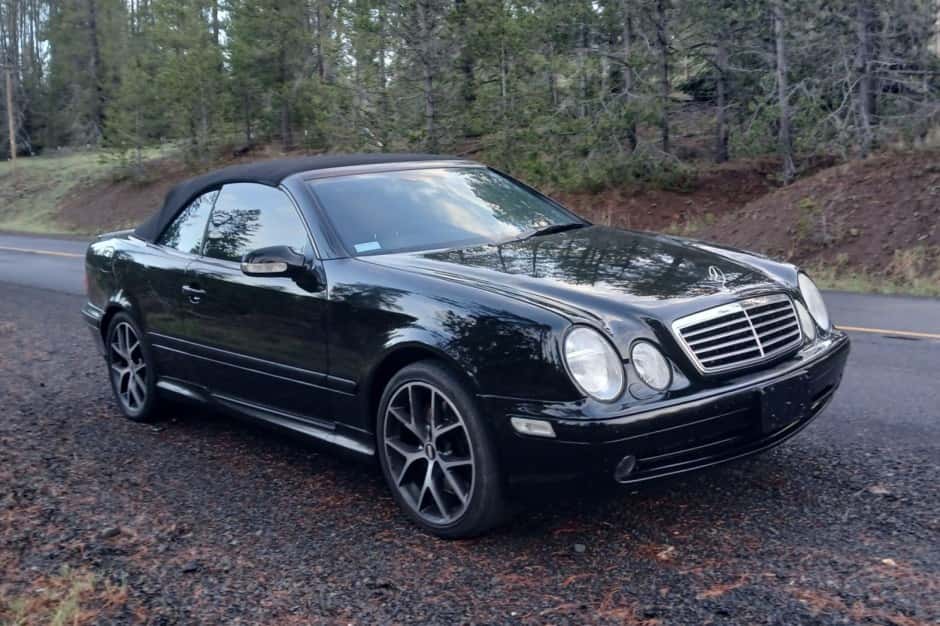 2002 Mercedes-Benz C208/A208 CLK55 AMG sold for $6,600