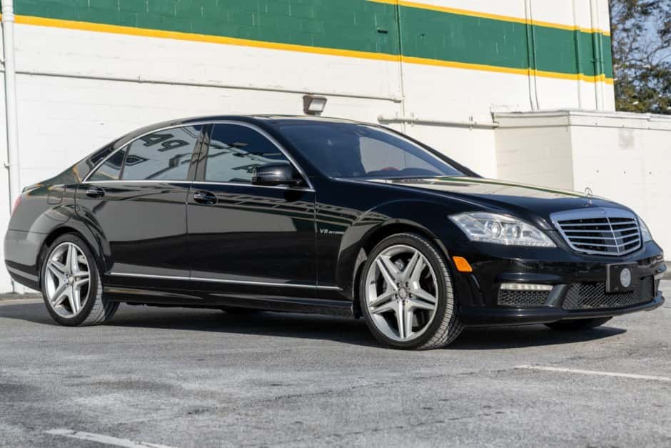 2012 Mercedes-Benz W221 S-Class sold for $19,250