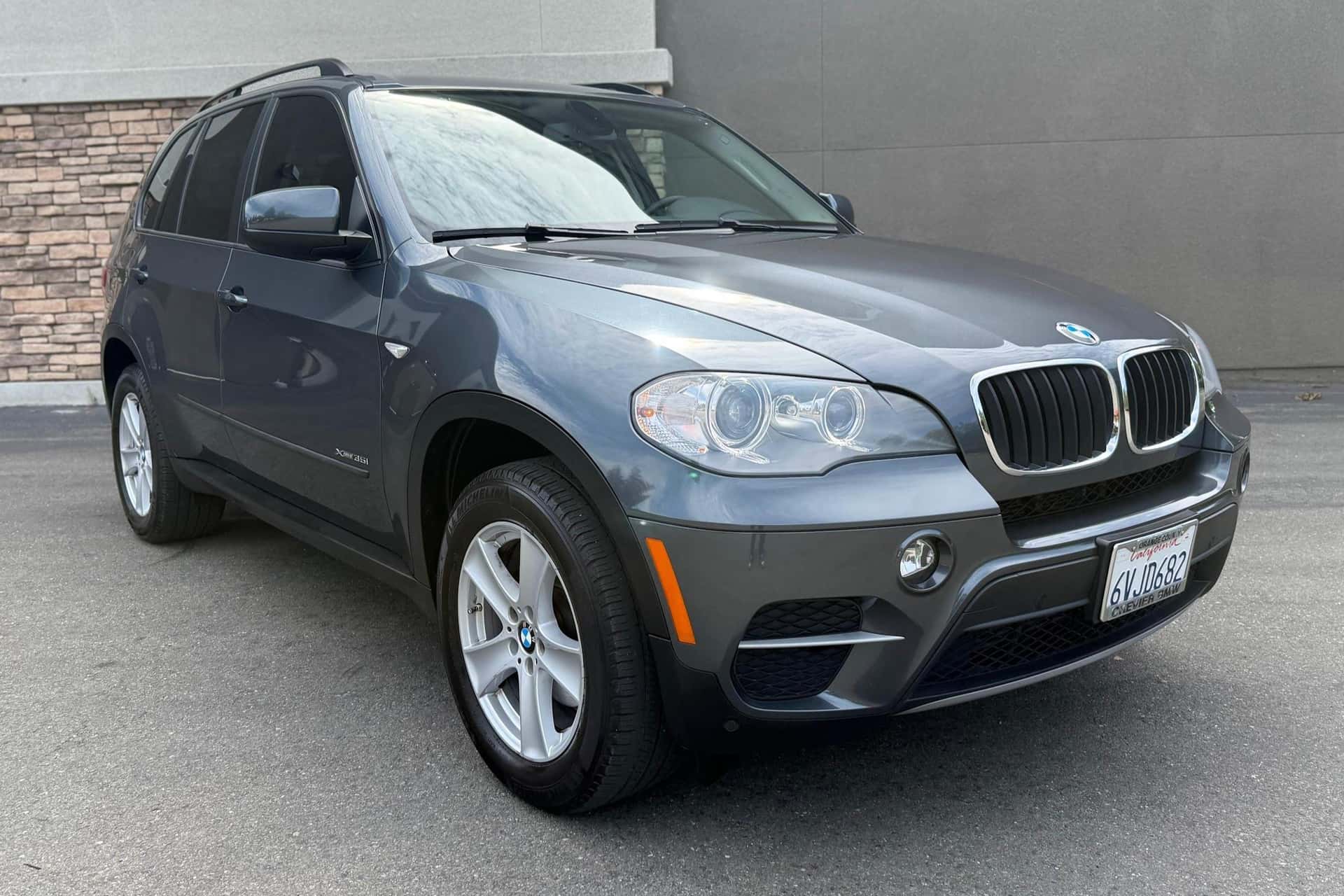 2012 BMW X5 sold for $8,200