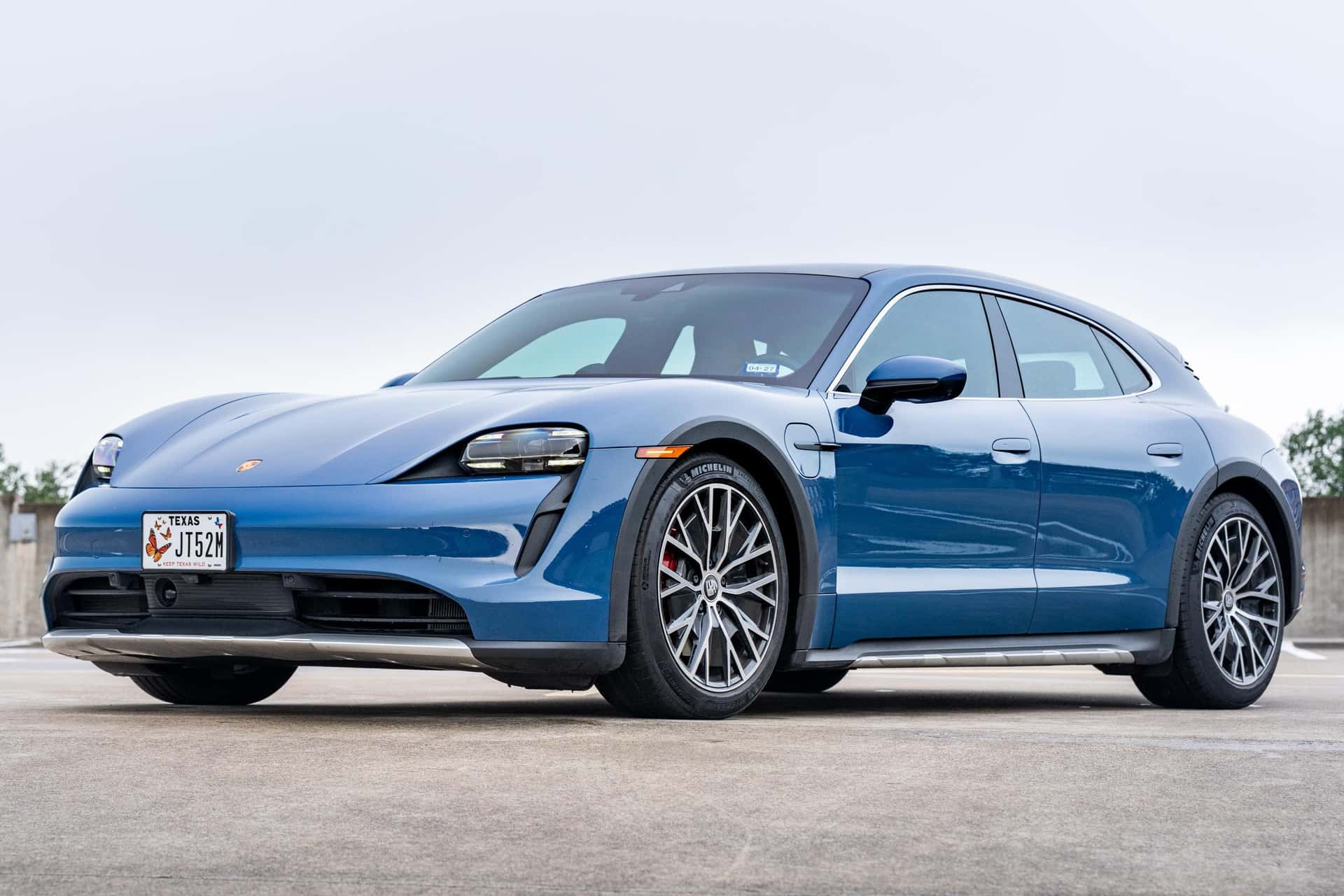 2022 Porsche Taycan sold for $60,000