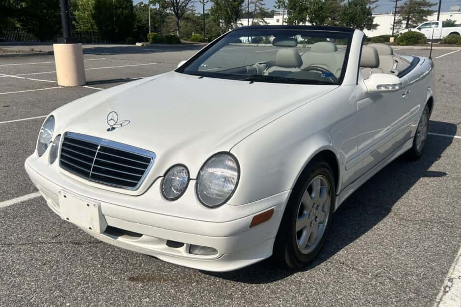 2003 Mercedes-Benz C208/A208 CLK-Class (Non-AMG) sold for $9,000