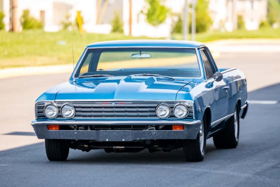 1967 Chevrolet El Camino sold for $33,100