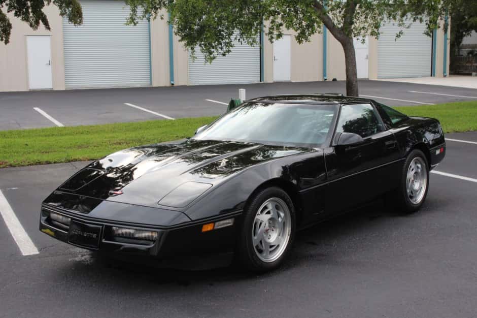 1990 Chevrolet Corvette C4 Coupe (1984-1991) sold for $19,750